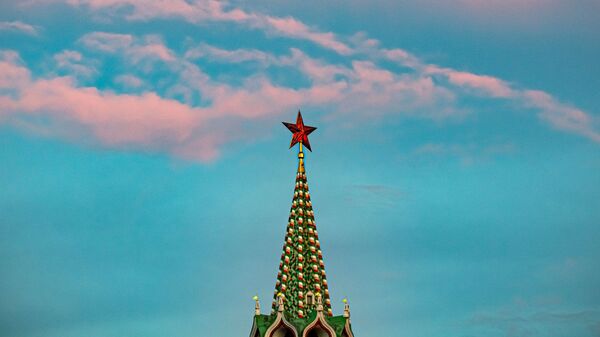 Una torre del Kremlin de Moscú - Sputnik Mundo