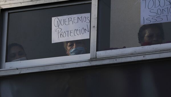 Trabajadores de sistema de salud mexicano exigen más protección frente al nuevo coronavirus - Sputnik Mundo