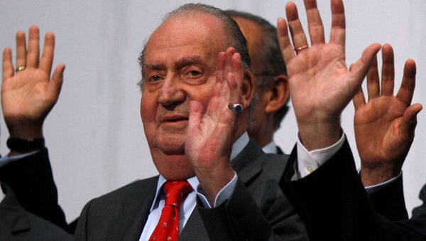 Juan Carlos I ha abandonado España para preservar la institución monárquica - Sputnik Mundo