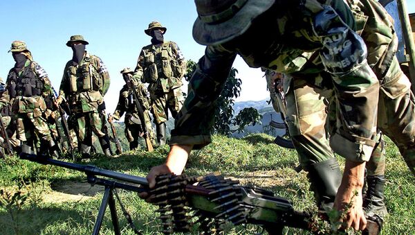 Paramilitares de las Autodefensas Unidas de Colombia  - Sputnik Mundo