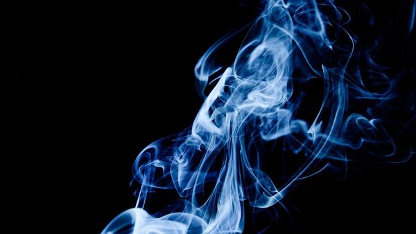 Imagen referencial de humo de tabaco - Sputnik Mundo