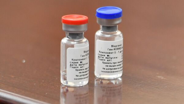 Ampollas de la vacuna rusa contra el COVID-19 Sputnik V - Sputnik Mundo