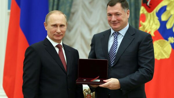 El presidente de Rusia, Vladímir Putin, junto al viceprimer ministro de Rusia, Marat Jusnullin - Sputnik Mundo