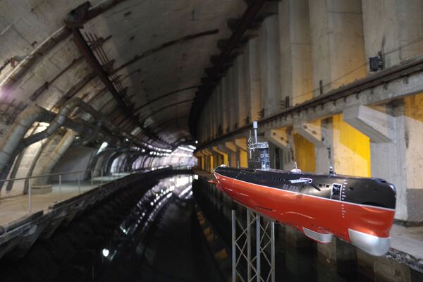 Captan un submarino chino entrando en la base de una cueva oculta | Foto Captan un submarino chino entrando en la base de una cueva oculta | Foto - Sputnik Mundo