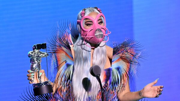 Lady Gaga en los VMA 2020 - Sputnik Mundo