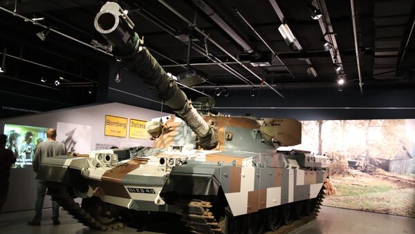 El tanque británico Chieftain (archivo) - Sputnik Mundo