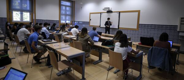Aula con estudiantes Aula con estudiantes - Sputnik Mundo