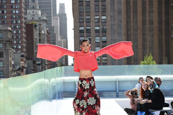 Los atuendos más extravagantes de la Semana de la Moda de Nueva York

 - Sputnik Mundo