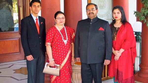 Familia Real de Borbón en Bhopal (India) - Sputnik Mundo