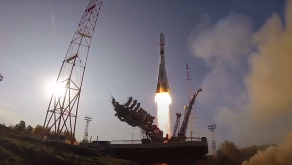 Cohete portador Soyuz-2.1b despega desde el cosmódromo ruso Plesetsk - Sputnik Mundo