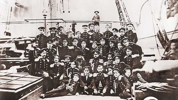 Oficiales rusos a bordo de la fragata Peresvet, en Boston, en 1863 - Sputnik Mundo