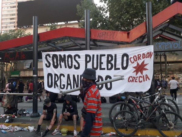 Chilenos recuerdan un año del histórico estallido social Chilenos recuerdan un año del histórico estallido social - Sputnik Mundo