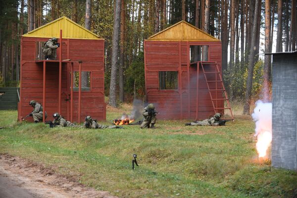 'Counter strike' al estilo ruso: el entrenamiento de las fuerzas especiales

 - Sputnik Mundo