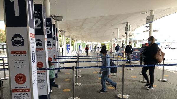 El Aeropuerto Internacional de Ezeiza retomó sus actividades - Sputnik Mundo