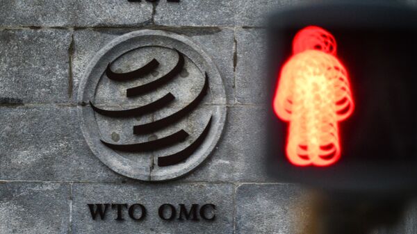 El logo de la OMC sobre su sede en Ginebra - Sputnik Mundo