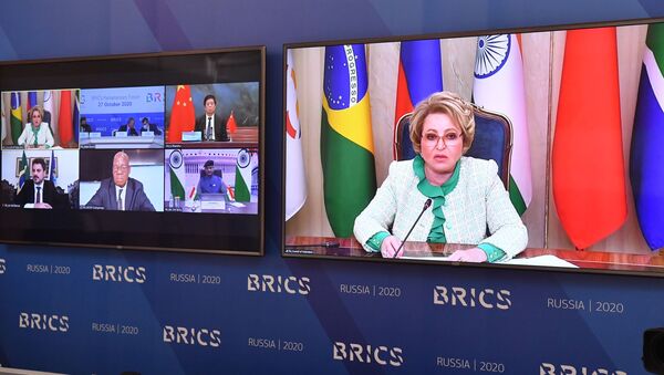  Valentina Matvienko, la presidenta del Consejo de la Federación de Rusia, en el foro BRICS 2020 - Sputnik Mundo