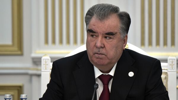 Emomalí Rajmón, el presidente de Tayikistán - Sputnik Mundo