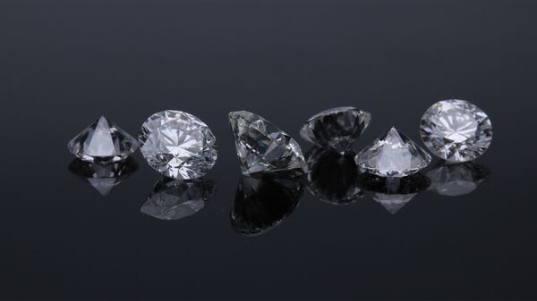 Unos diamantes (archivo) - Sputnik Mundo