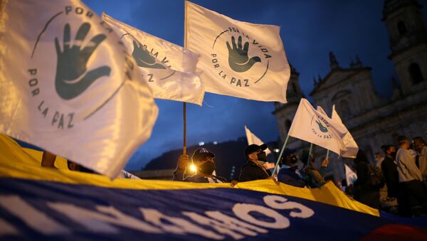 Marcha de los excombatientes de las FARC en Bogotá - Sputnik Mundo