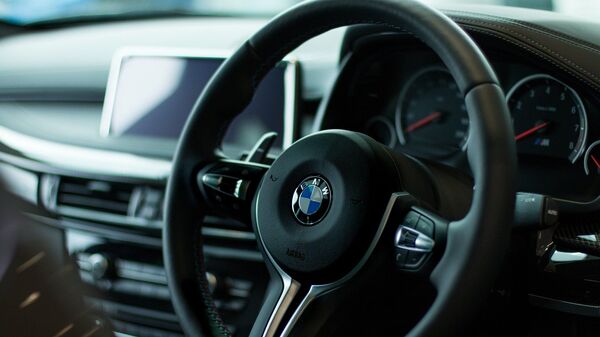 El salón de un coche BMW - Sputnik Mundo