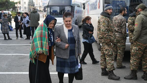 Refugiados en Nagorno Karabaj - Sputnik Mundo