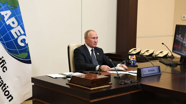 El presidente de Rusia, Vladímir Putin, y el 'monstruo' de Malasia - Sputnik Mundo