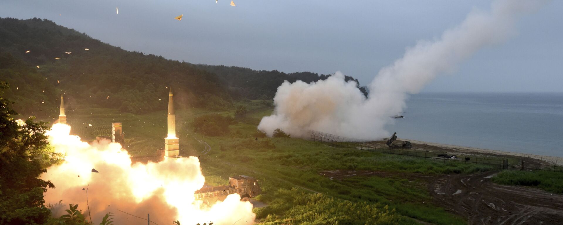 Lanzamiento de misiles durante un ejercicio militar combinado de Corea del Sur y EEUU, el 29 de julio de 2017 (Archivo). - Sputnik Mundo, 1920, 11.03.2021