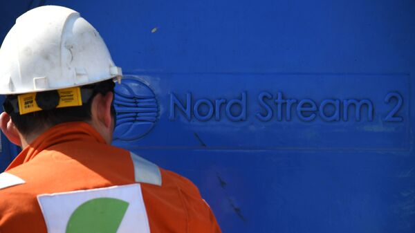 Un empleado invoclucrado en la construcción del gasoducto Nord Stream 2 - Sputnik Mundo