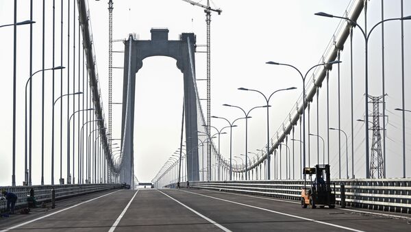 El puente colgante chino Wufengshan Yangtze River Bridge - Sputnik Mundo