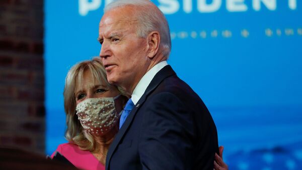 Joe Biden, presidente electo de EEUU, y su esposa, Jill Biden - Sputnik Mundo