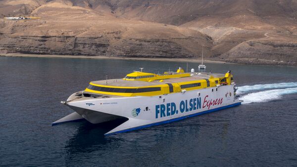 Un ferry Bentago Express de la compañía Fred. Olsen Express - Sputnik Mundo