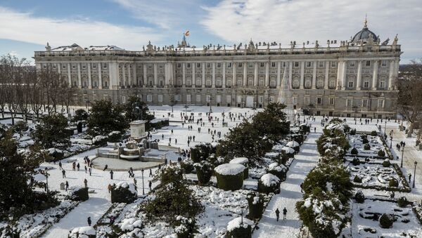 Palacio Real de Madrid tras el paso de Filomena - Sputnik Mundo