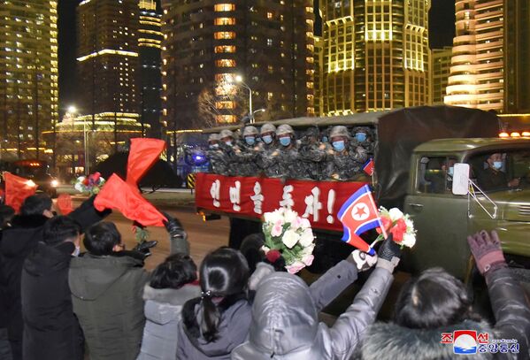 El desfile militar que se celebró con motivo del VIII Congreso del Partido de los Trabajadores de Corea. - Sputnik Mundo