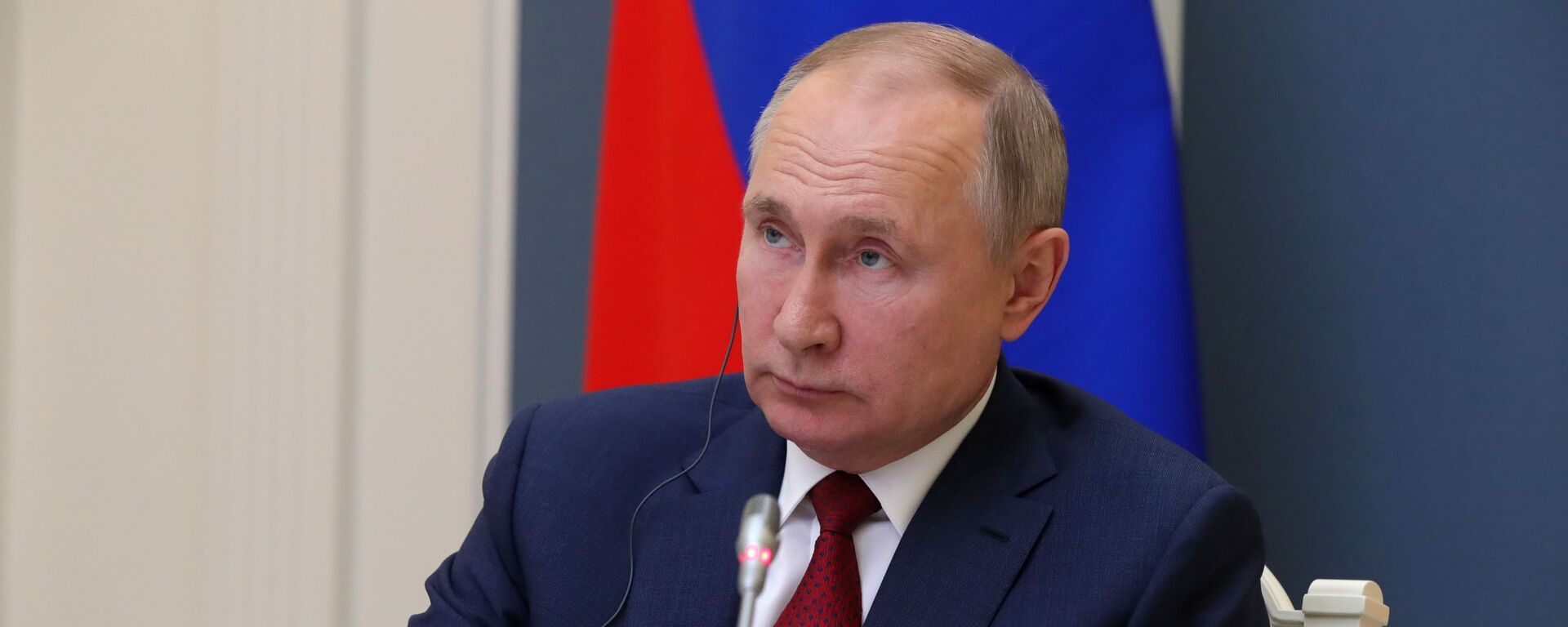 El presidente ruso, Vladímir Putin, en el Foro Económico Mundial de Davos - Sputnik Mundo, 1920, 26.03.2021