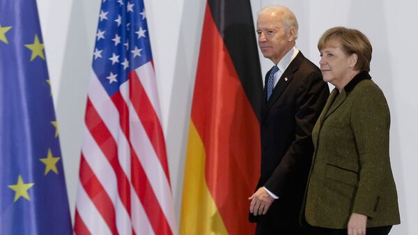El presidente de EEUU, Joe Biden, y la canciller alemana, Ángela Merkel (archivo) - Sputnik Mundo