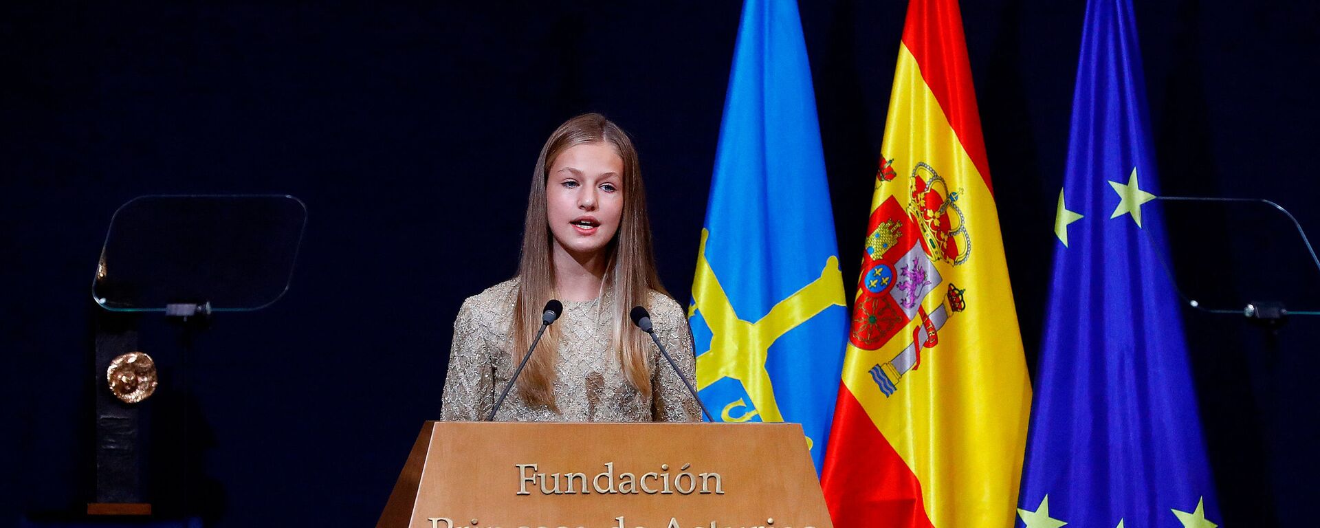  La Princesa Leonor de España pronuncia un discurso durante la ceremonia de entrega del premio Princesa de Asturias 2020 - Sputnik Mundo, 1920, 10.02.2021