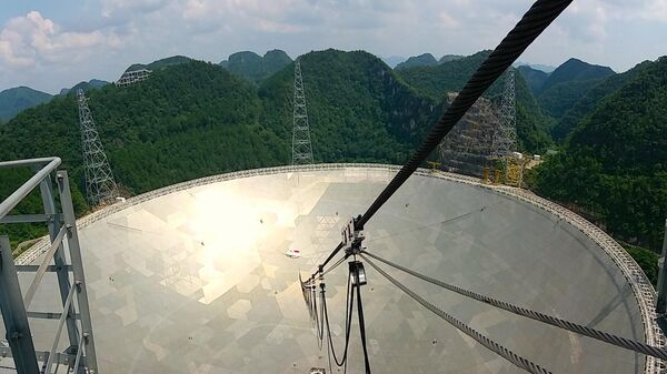 Radiotelescopio FAST, el más grande del mundo - Sputnik Mundo