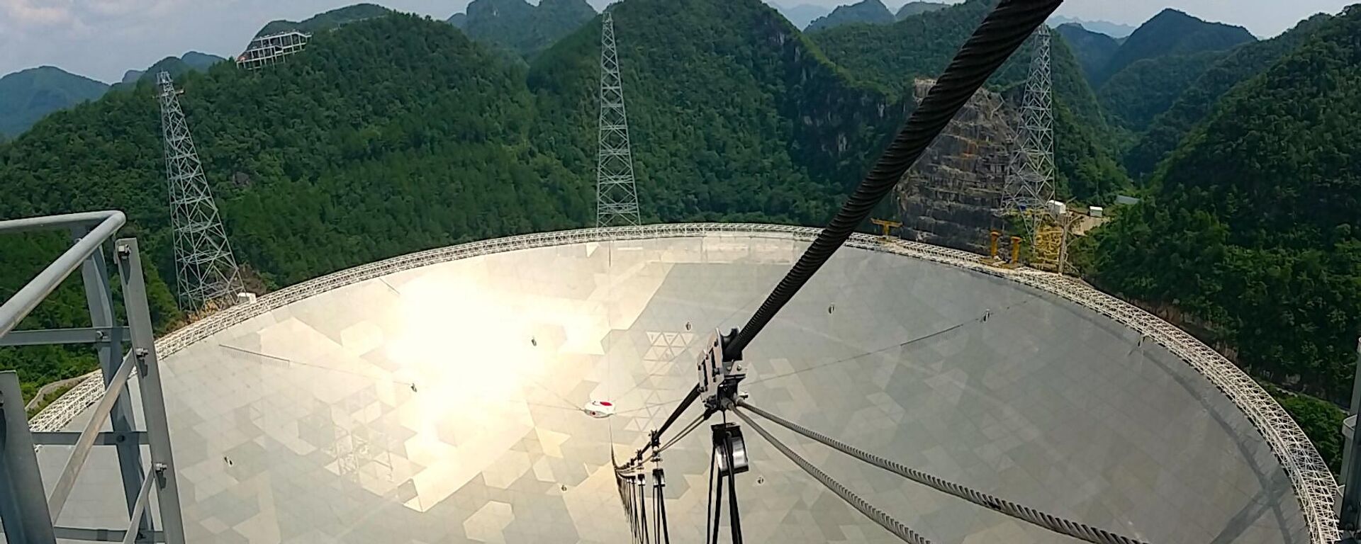 Radiotelescopio FAST, el más grande del mundo - Sputnik Mundo, 1920, 25.02.2021