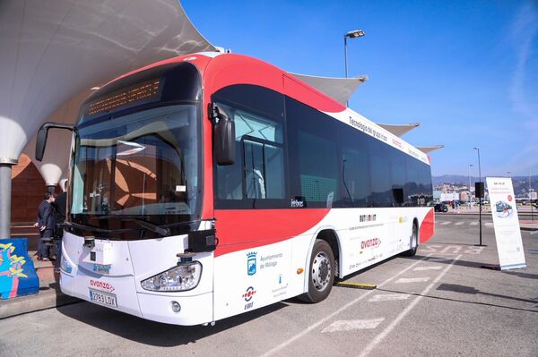 Un autobús autónomo del proyecto Automost en Málaga - Sputnik Mundo