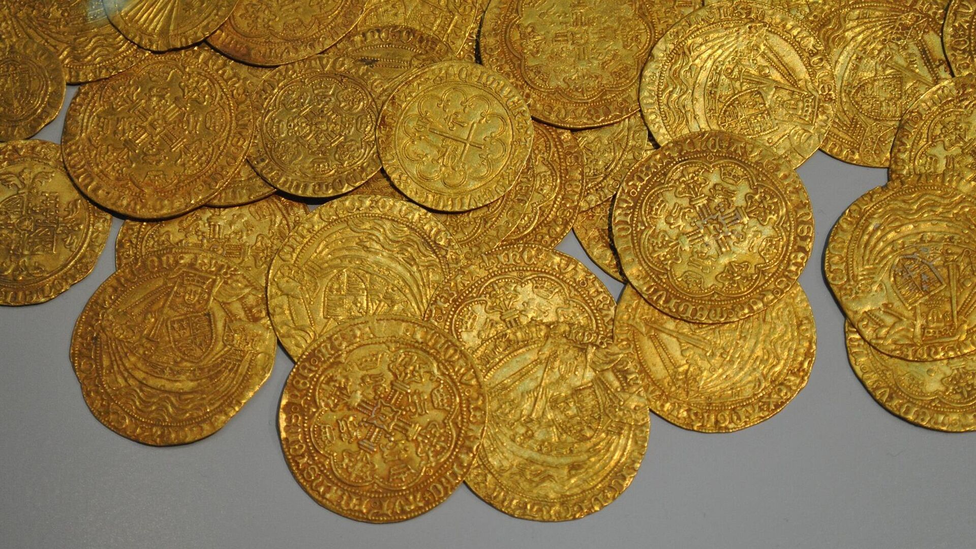 Monedas de oro (imagen referencial) - Sputnik Mundo, 1920, 11.01.2022