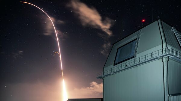 El lanzamiento del sistema de defensa antimisiles Aegis Ashore del Ejército de EEUU, en la isla de Kauai en Hawai - Sputnik Mundo