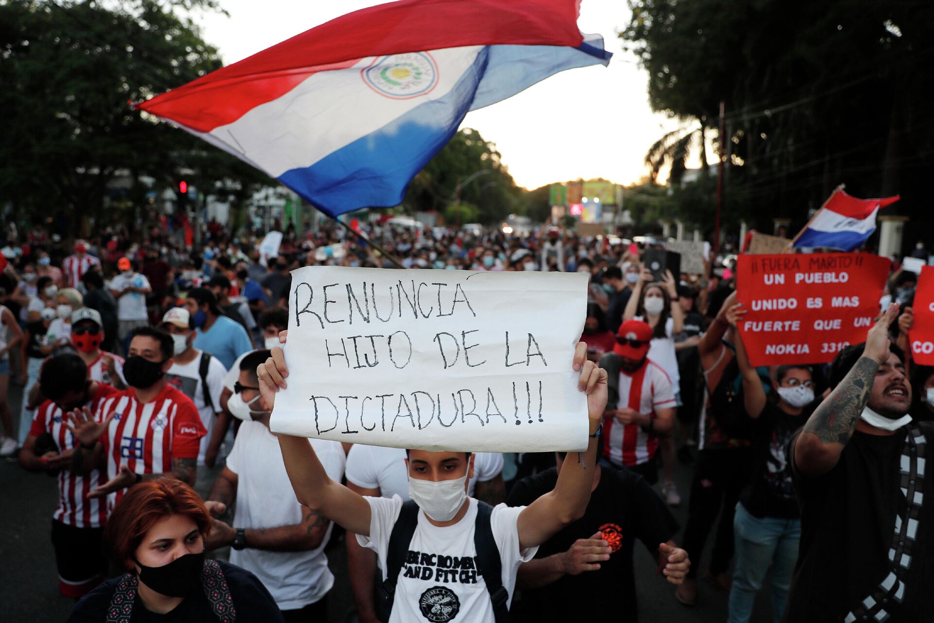 Manifestantes protestan en Asunción contra la respuesta a la pandemia por parte del Gobierno de Paraguay - Sputnik Mundo, 1920, 08.03.2021
