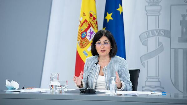 La ministra de Sanidad, Carolina Darias, durante una rueda de prensa - Sputnik Mundo