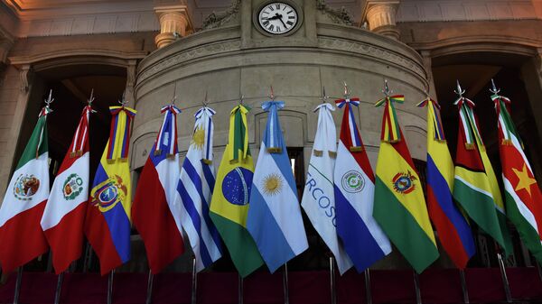 Banderas de miembros del Mercosur y Estados asociados - Sputnik Mundo