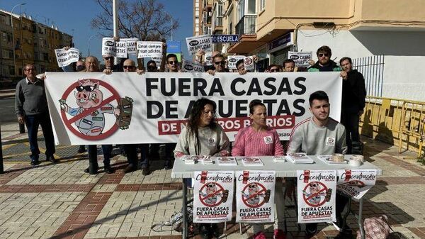 Concentraciones en Málaga contra nuevas casas de juego - Sputnik Mundo