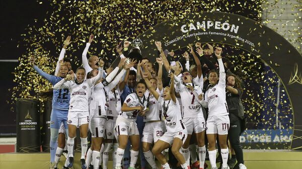 Ferroviária de Brasil festeja su triunfo en la final de la Copa Libertadores femenina edición 2020 - Sputnik Mundo