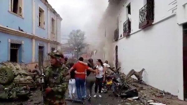 Explosión de un coche bomba en Colombia - Sputnik Mundo