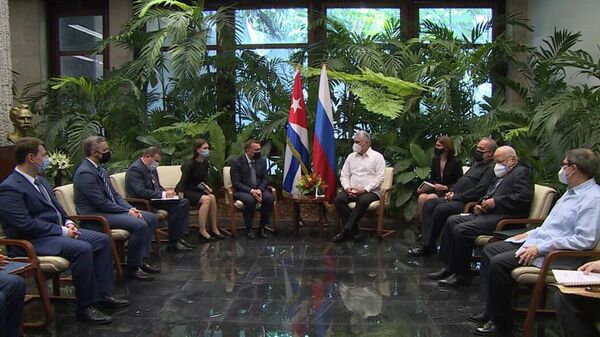 El presidente cubano Miguel Díaz-Canel recibió al vice primer ministro ruso Yuri Borísov - Sputnik Mundo