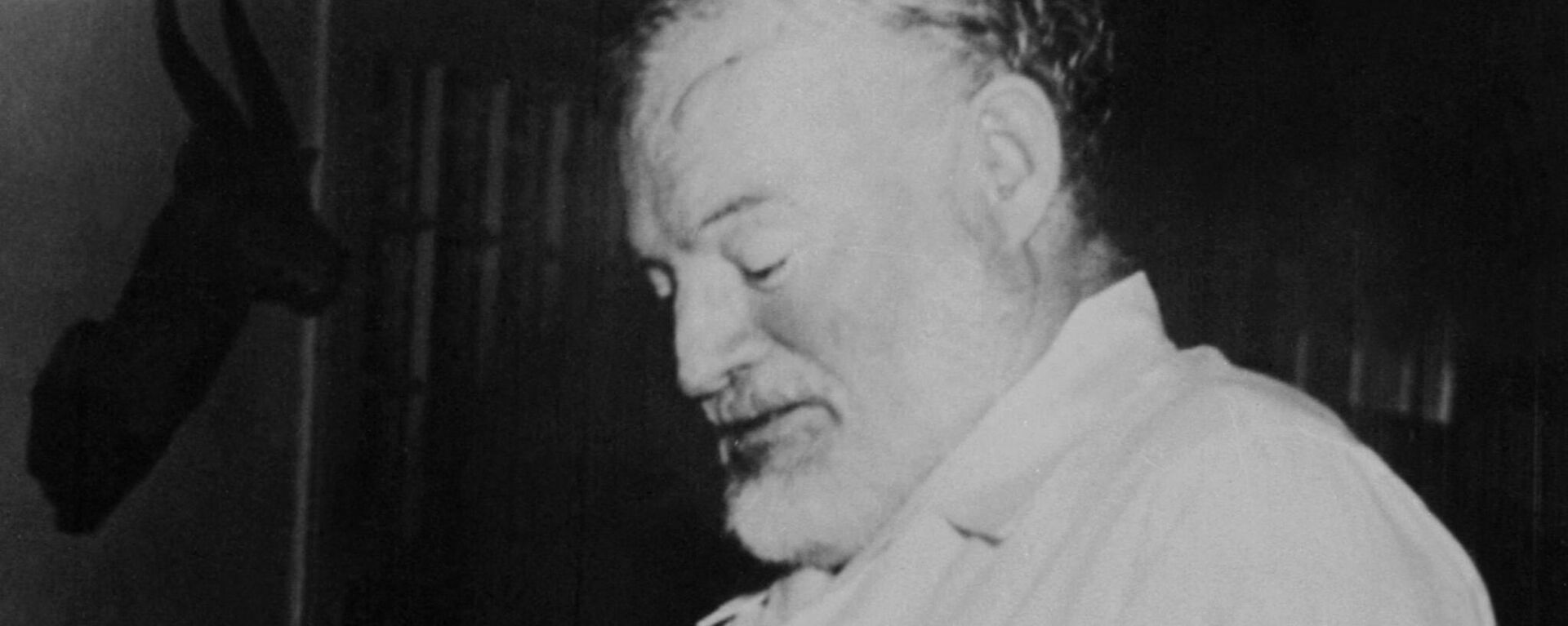 Ernest Hemingway, escritor estadounidense - Sputnik Mundo, 1920, 02.04.2021