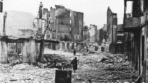 La ciudad de Guernica, tras el bombardeo - Sputnik Mundo